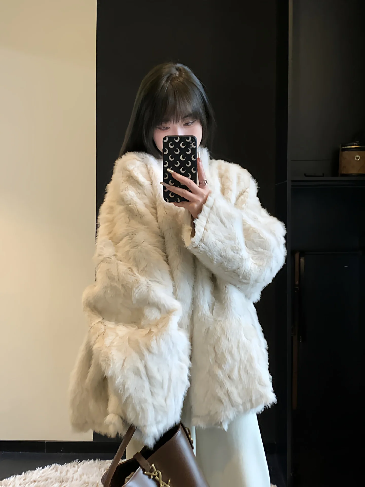 

Пальто из искусственного меха, длинные женские пальто, женские блестящие облегающие теплые пляжные женские модные шелковые карманы с запахом, пушистые смешанные минимализм, хит продаж