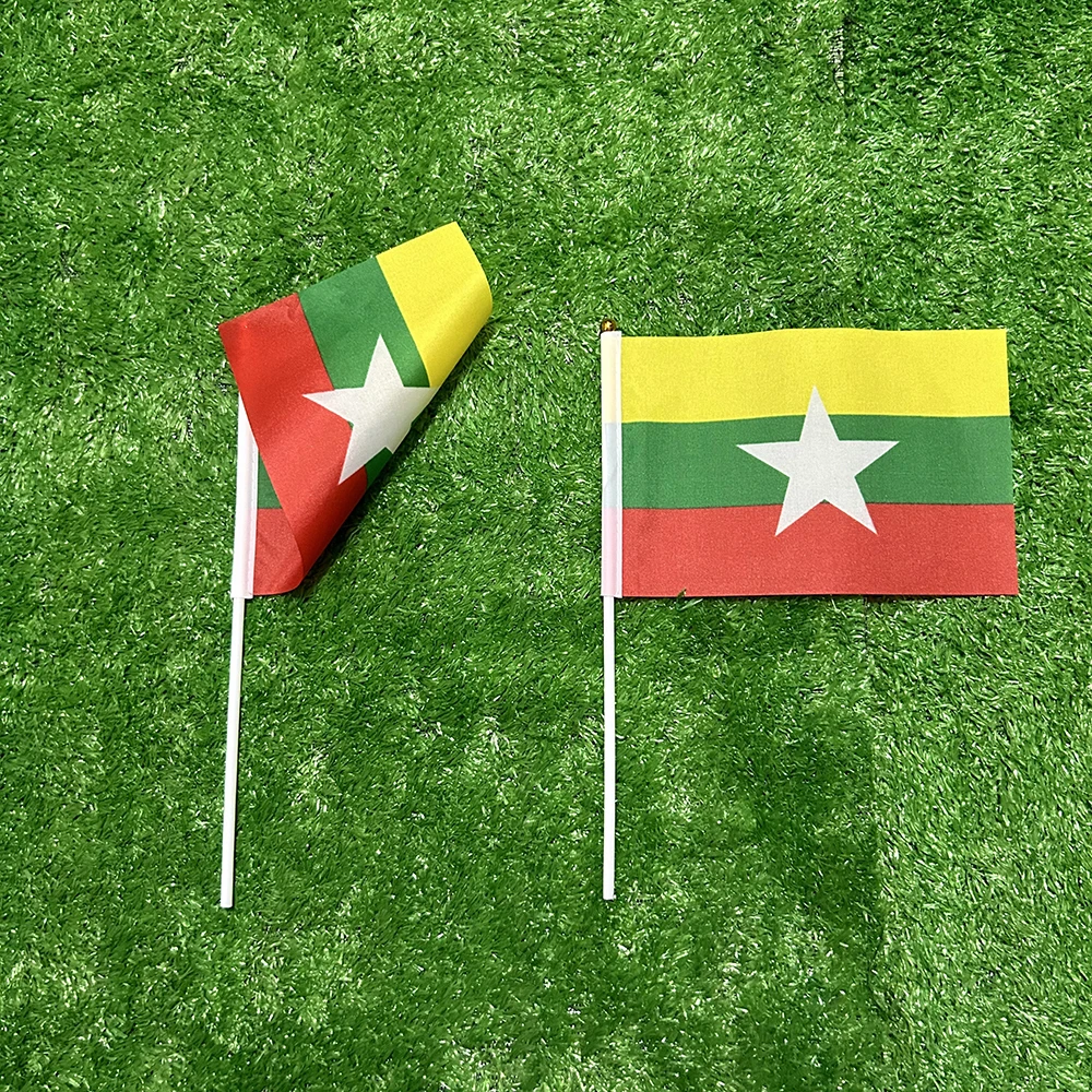Bandera Sky Myanmar de mano con mástil plástico