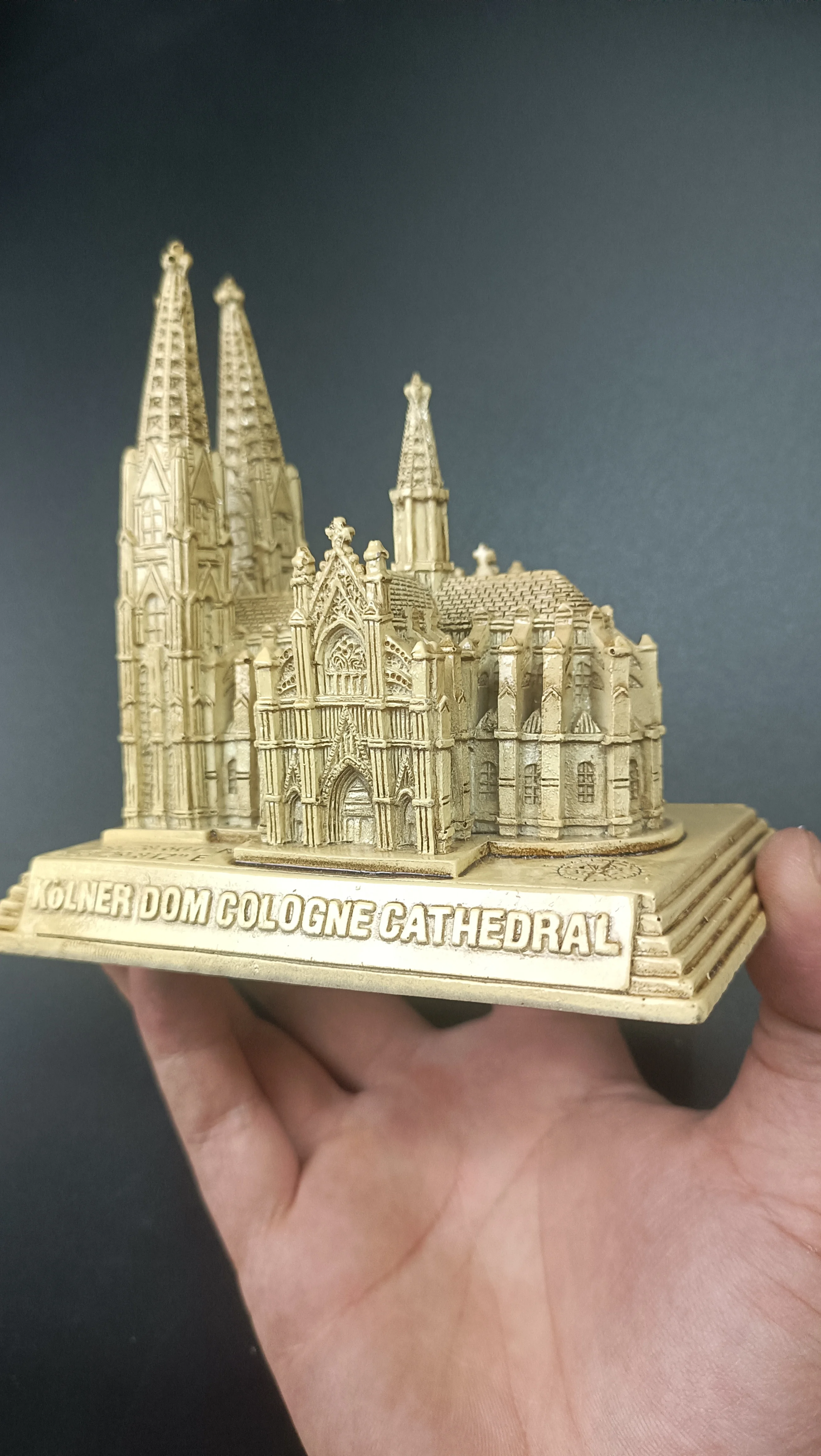 【Cologne Cathedral, Germany】Model.Creative,Travel,Commemorate,Crafts,3D,Ornaments,Resin Material, Ornament