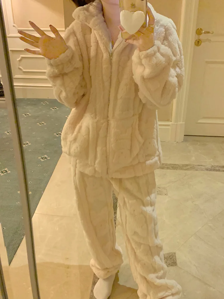 Bear New Home Soft Cute Solid Simple Stereoscopic Relief Winter Long Sleeve Pajama Set Women Quilted WarmThicken Sleepwear Ins