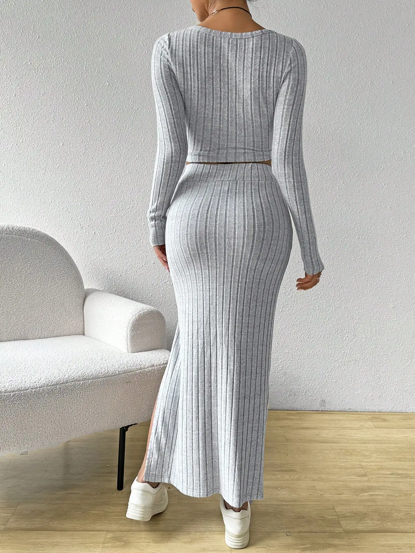 New fashionable solid-color autumn warm knee-length skirt set