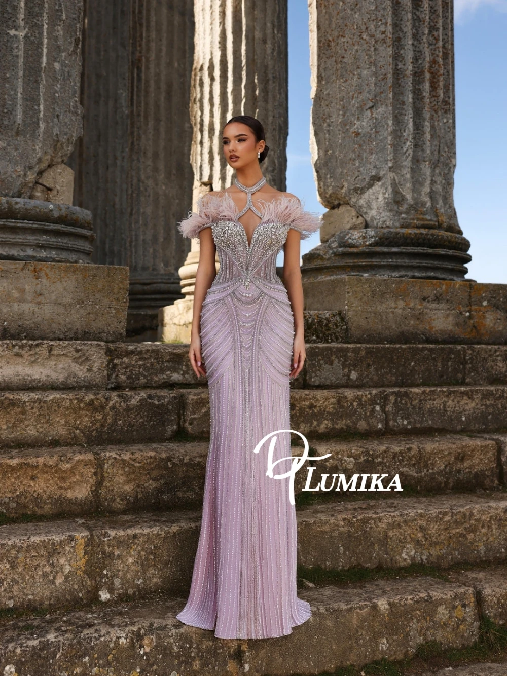 

Эксклюзивное вечернее платье с лямкой на шее и бисером 2026, мерцающее прямое жемчужное платье с кристаллами и блестками, великолепное платье для выпускного вечера для гала-вечеринки