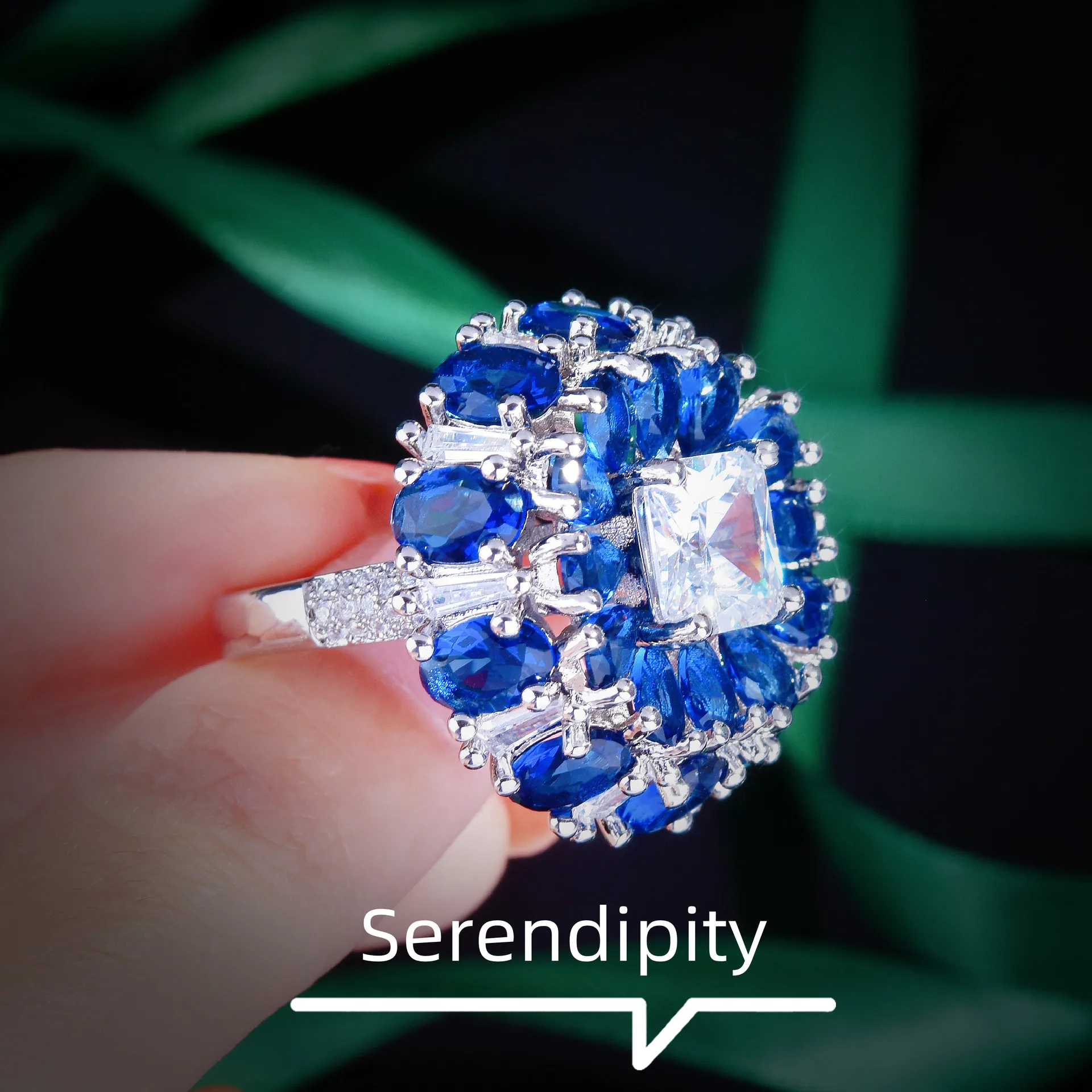 Luxury Designer Jewelry Cornflower Simulated Sapphire Rings Noble Lady Elegant Banquet Blue Zircon Color Treasure Ring For Women