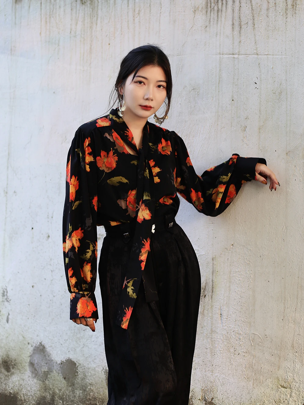 

Large Size Women's V-ne Printed irt Hong Kong Sle Loose Fit Polyester Long Sve Floral Pattern Resistant to Deformati...