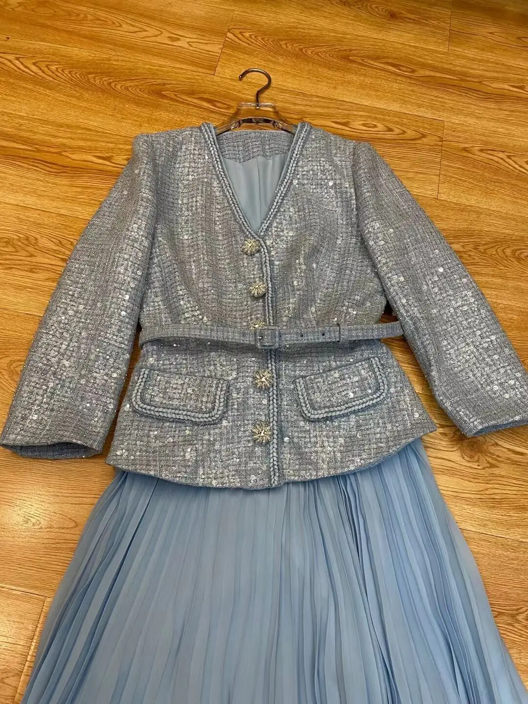 Haze Blue Small Fragrant Wind V-Neck Sequin Thick Tweed with Belt Spliced pleated Chiffon Dress