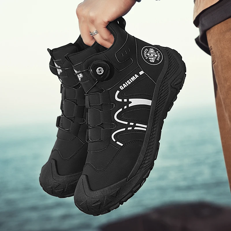 Klassische Herrenstiefel mit hohem Schaft, strapazierfähige Sohle, weiches Obermaterial, klassisch und modisch, geeignet zum Wandern und für Outdoor-Aktivitäten. – Detail 1