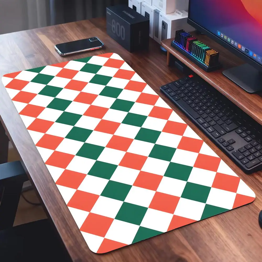 Classic Pattern C-Croatian Checkerboard Mouse Pad Non-Slip Large Gaming Mat, Waterproof & Stitched Edge Desk Pad