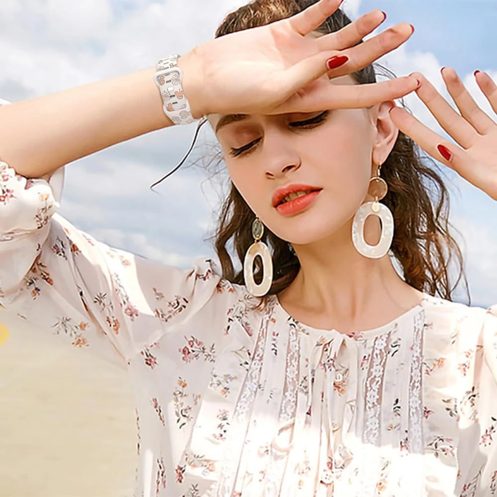 حلقة كرتونية سيليكون لساعة أبل ، سوار ناعم ، سلسلة Iwatch 6 ، 5 ، 4 ، 3 ، Se ، 7 ، 8 ، 9 ، tra 2 ، 40 حزام ، 41 ، 42 ، 44 ، 45 ، 49