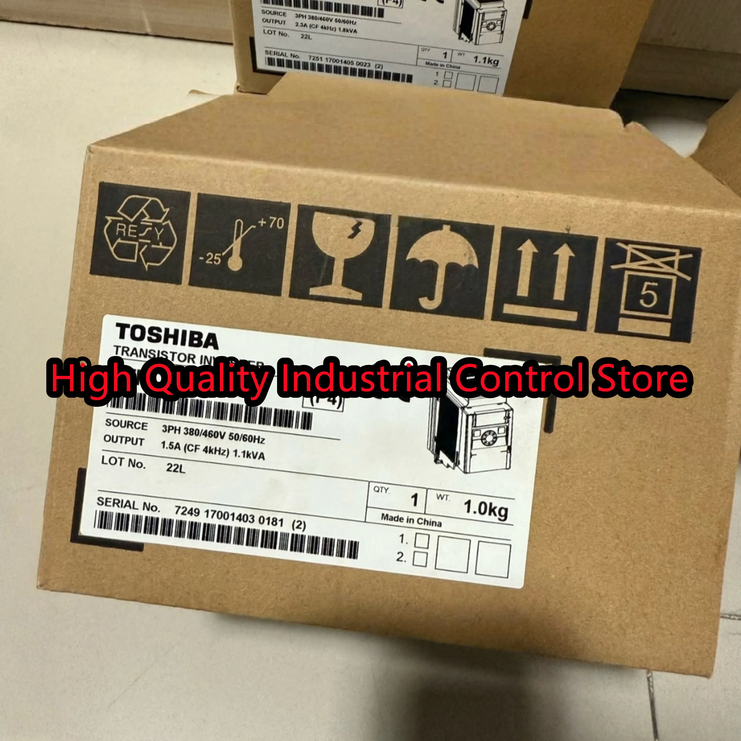 

Frequency converter VFNC3C-4004P 0.4KW VFNC3C-4007P 0.75KW new original