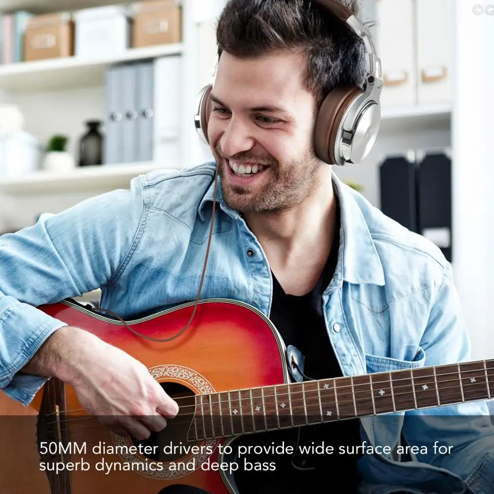 Pro Studio Over-Ear Headphones 2