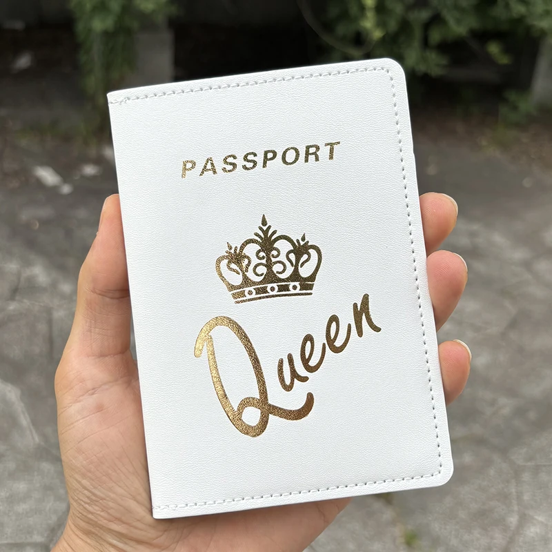 Fashion King / Queen Passport Cover Customizable Name Travel Wallet Pu Case for Passports Tickets Card Holder