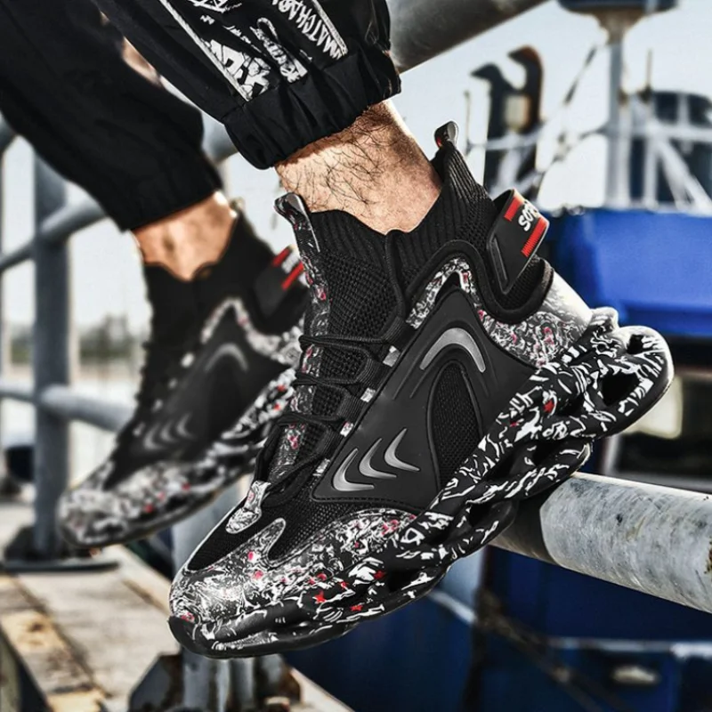 

Male Shoes Thick Platform Wide Men's Casual Sneakers Lightweight Miked Colour Customs Korean Style Products Breathable Simple