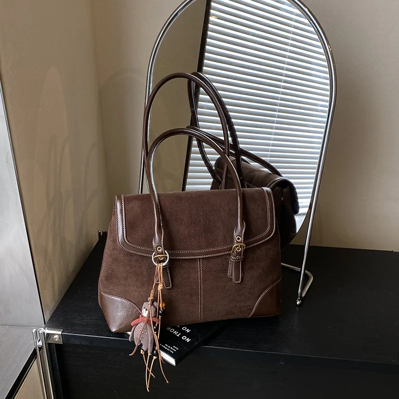 Минималистичная женская сумка через плечо большой вместимости A/W 2025 года, многосторонняя сумка через плечо из натуральной кожи, винтажная шикарная сумка для работы