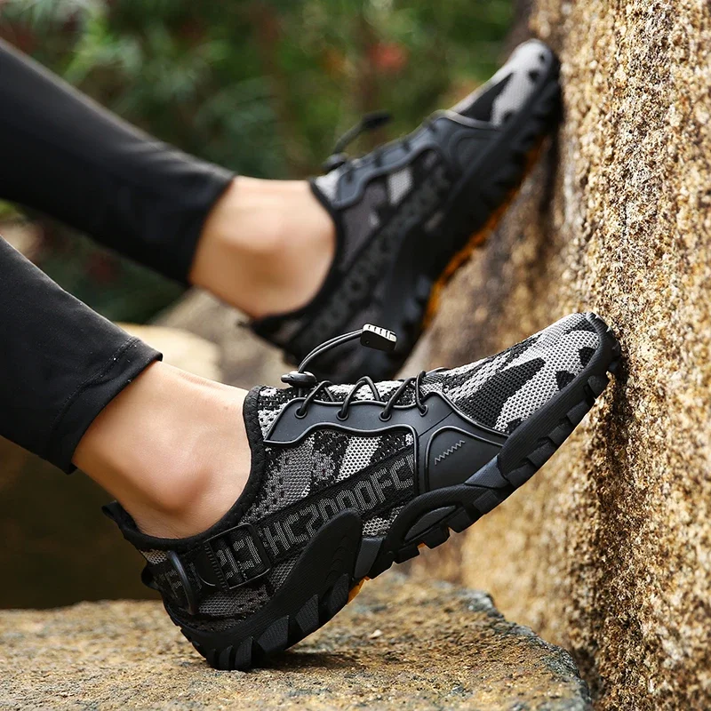 New Men's Water Shoes Casual Outdoor Breathable Professional Water Shoes 2025 Women's Summer Beach Anti-skid Upstream Shoes