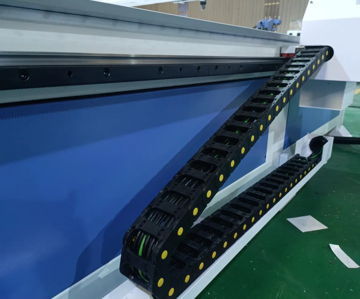 3-осевой фрезерный станок с ЧПУ 1300x2500 мм для мебели по доступной цене Nc Studio Control System Фрезерный станок по дереву