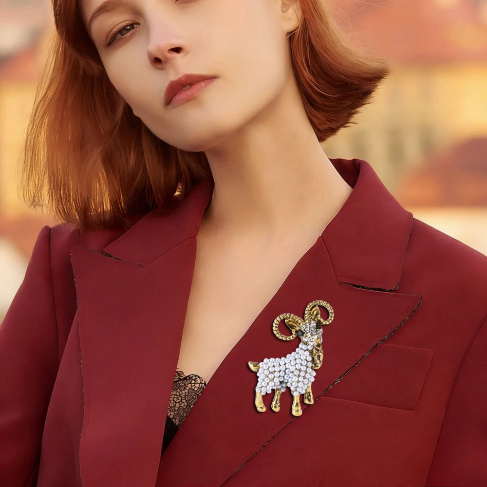 Baroque Luxury Animal-Themed Brooches for Men and Women, Jewelry and Accessories, Wedding, Holiday, and Party Gifts