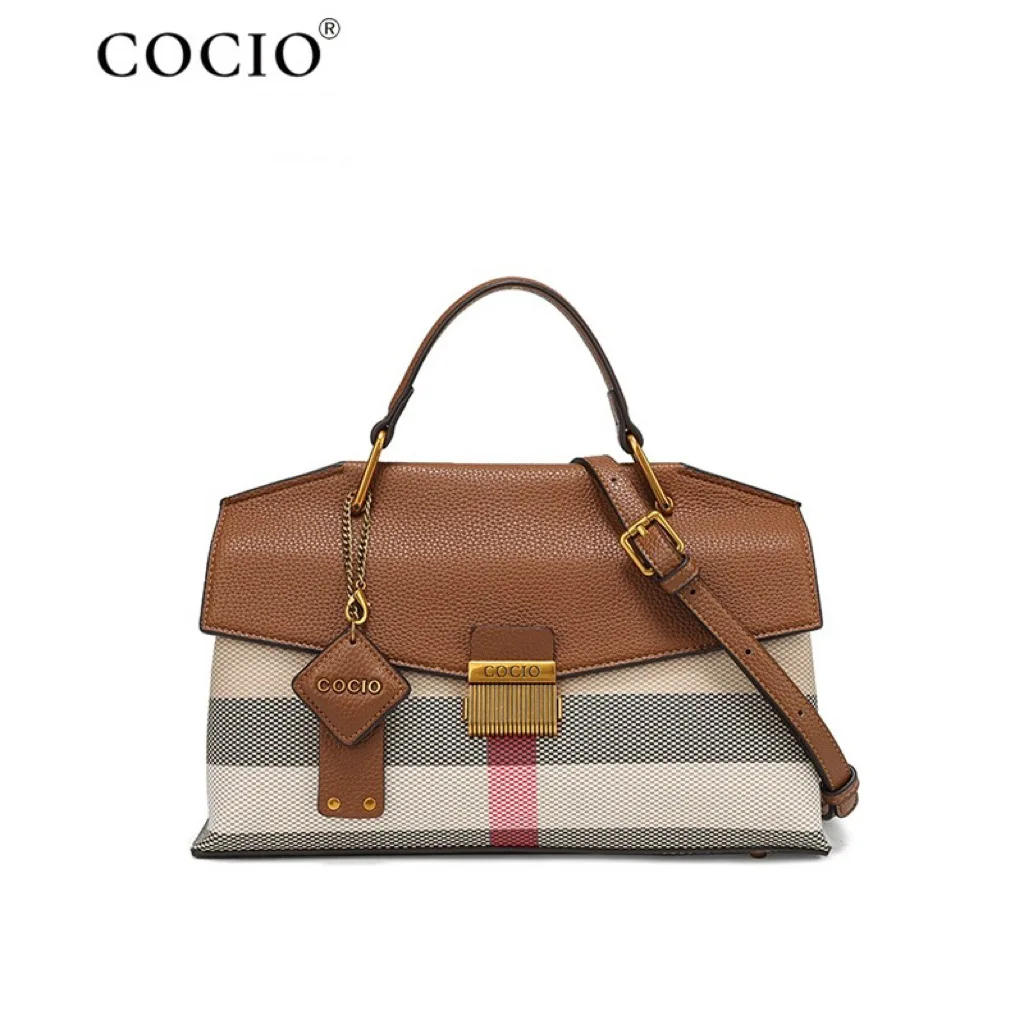 

Minimalist Fashionable Backpack Bag For Trendy Lifestyle With Large Capacity And Elegant Solid Color