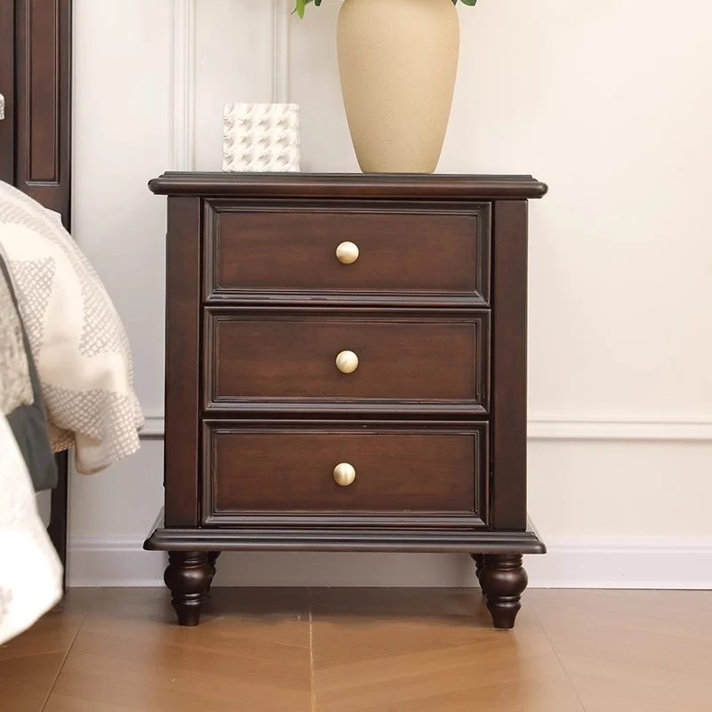 Vintage-style Solid Wood Modern Nightstand with 3 Drawers Simple Elegant Bedroom & Living Room Storage Cabinet