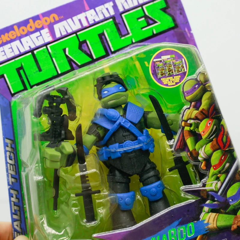 زملاء اللعب في سن المراهقة سلاحف النينجا رافائيل دوناتيلو مايكل أنجلو المفاصل يمكن أن تتحرك صندوق ألعاب الشكل الذي يرتديه