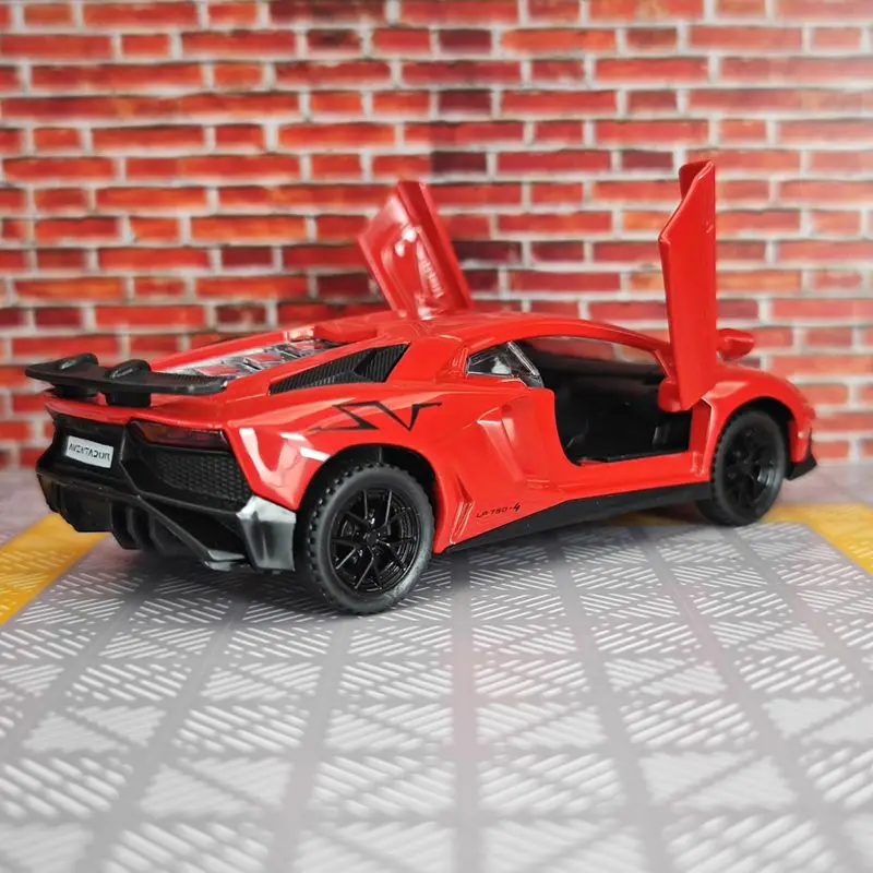 1:32 Lamborghini LP750 Toy Car Model Pull Back Vehicle Toy For Children Alloy Diecast Metal Model Sound Light Boy Kid Gifts