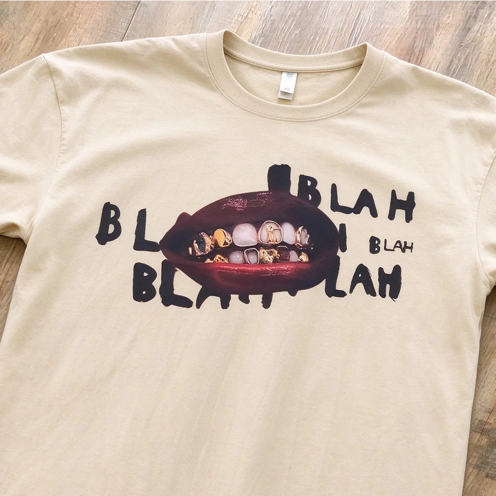 Women Y2K T-Shirt Funny Lips Gold Teeth Graphic Print Vintage Streetwear Hip Hop Casual Loose Short Sleeve Khaki Top