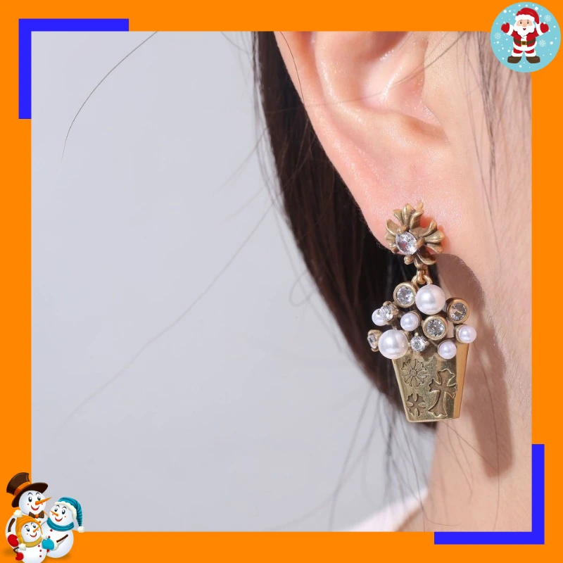 French Light Luxury Popcorn Pearl Female Personality Versatile Unique Niche Design Diamond Flower New