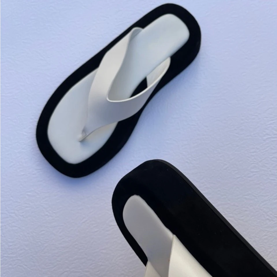 High Quality 2022 Summer Shoes Platform Flip-flops Fashion Black Sandals Woman Modern Slippers