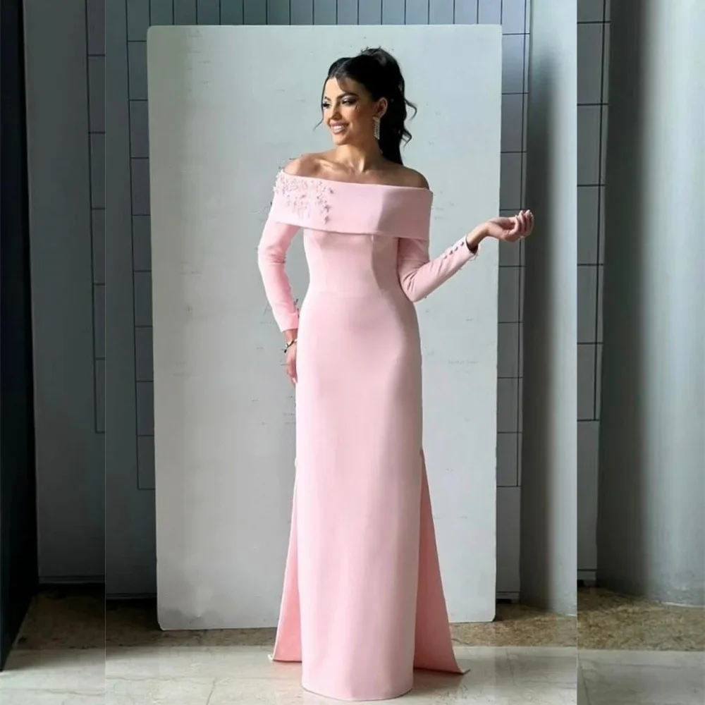 

Customized Pink Crepe Off Shoulder Sequin Appliques Evening Dress Elegant Prom Dress Back Train Buttons Formal Party Gown