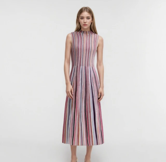 

Women's new striped knitted dress round neck sleeveless slim elegant midi robe