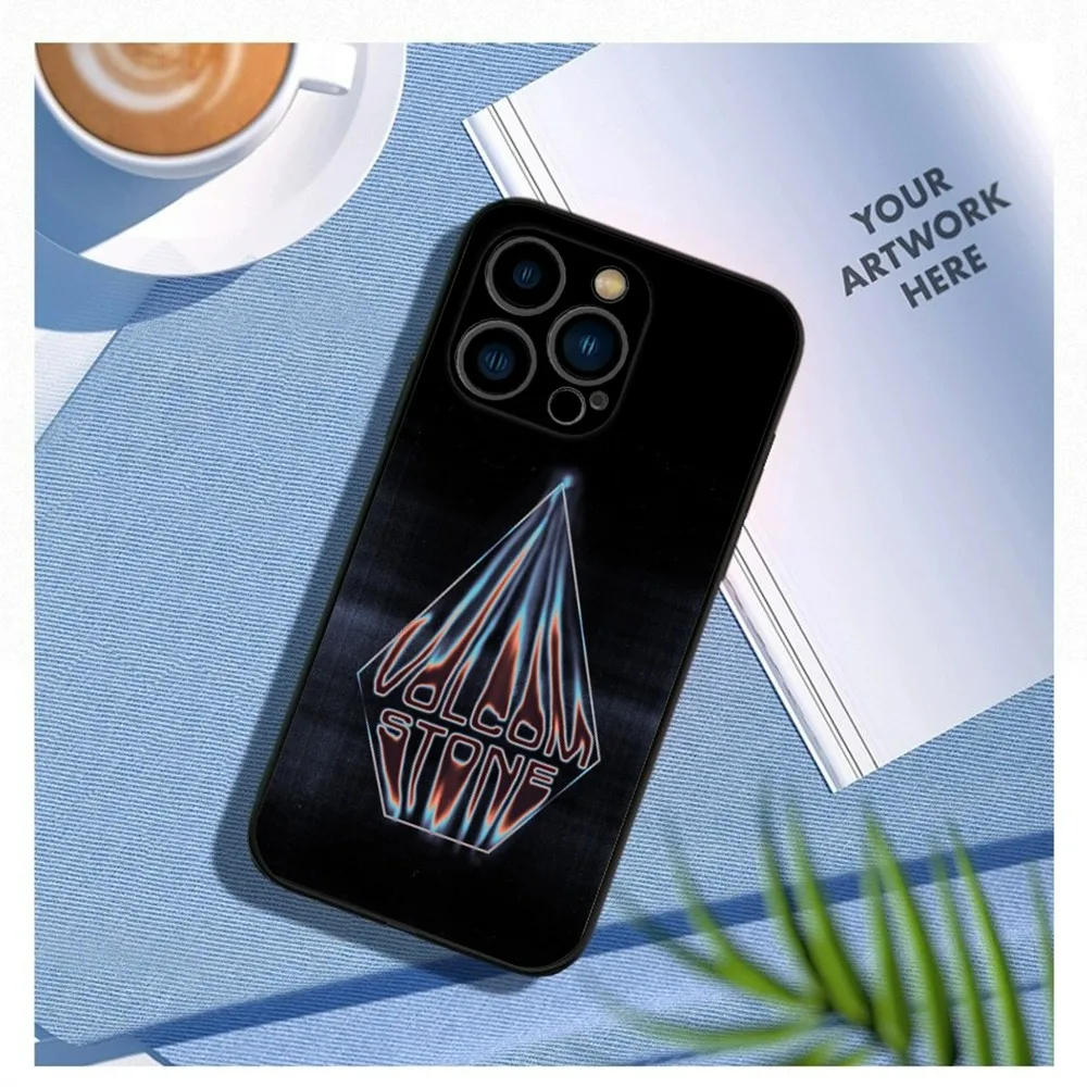L-Luxury V-VOLCOM-S Sport Style Phone Case For iPhone 16,15,14,13,12 Mini 11 Pro XR,X,XS,MAX 7,8 Plus Silicone Cover Soft Black