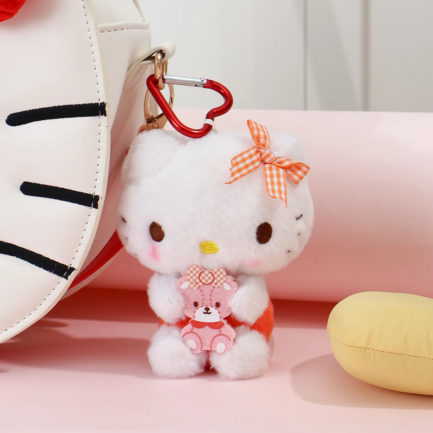 Genuine Sanrio Hello Kitty Kuromi Melody Pachacoo Cinnamoroll Stuffed Toy Pendant Cute Plush Toys Keyring Keychain Birthday Gift