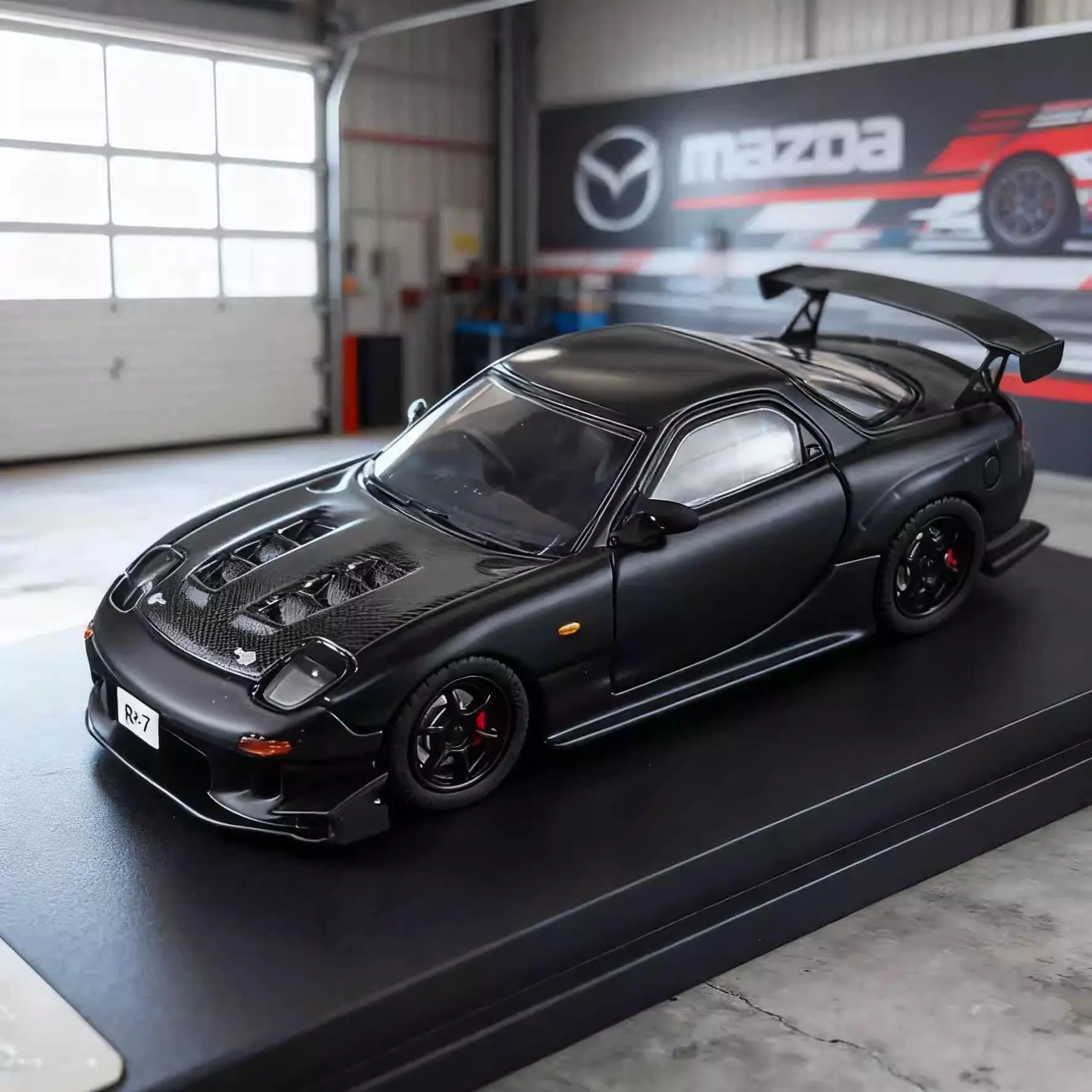 In Stock 1: 64RX-7 FD3S Amemiya Modified Carbon Cap Alloy Molded Miniature Realistic Car Model - Creative Decoration Item