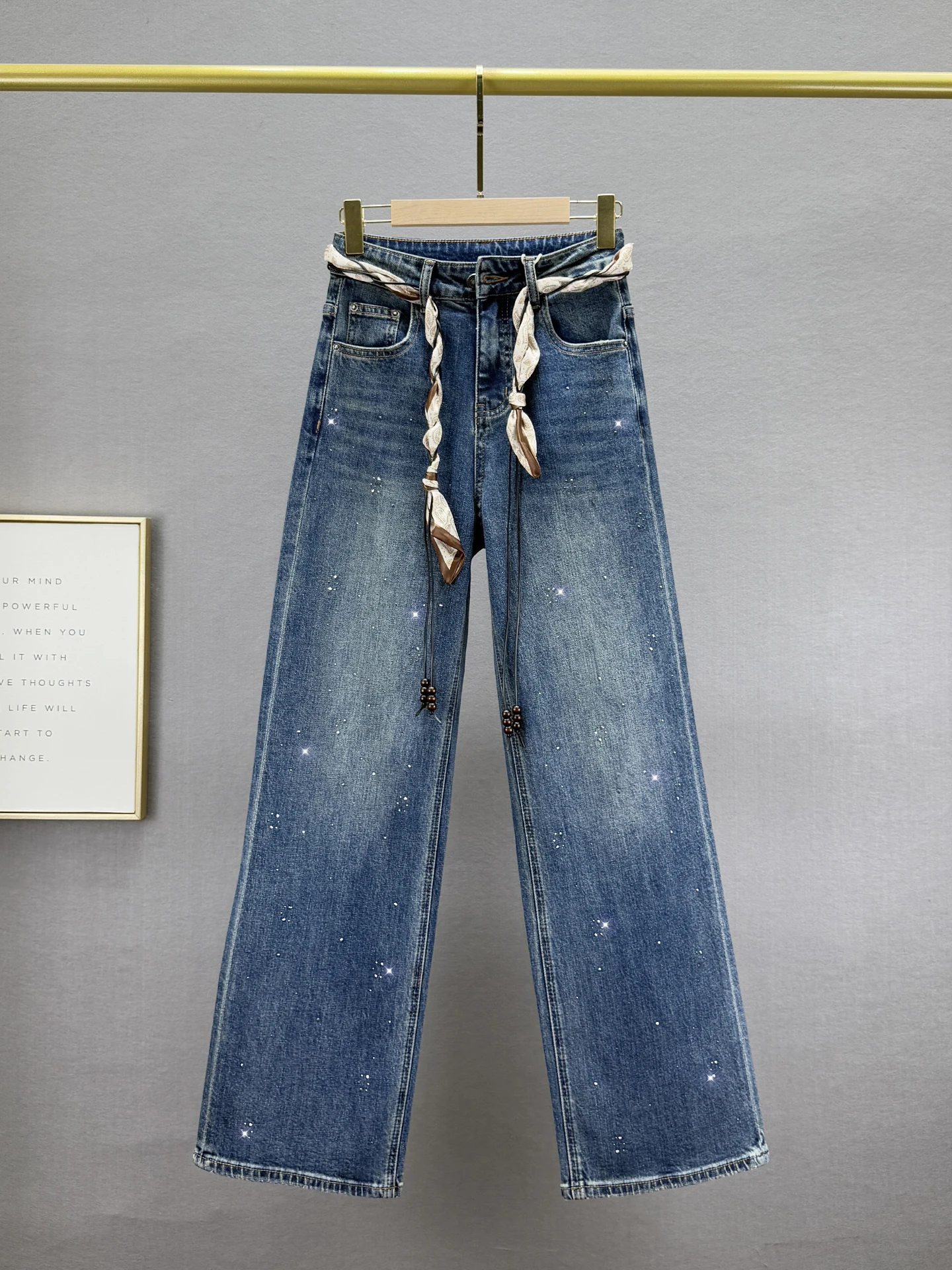 

Женские джинсы с высокой талией, облегающие, прямого кроя, из эластичного хлопкового денима, синие, с термопечатью в виде бриллиантов, осенняя новинка