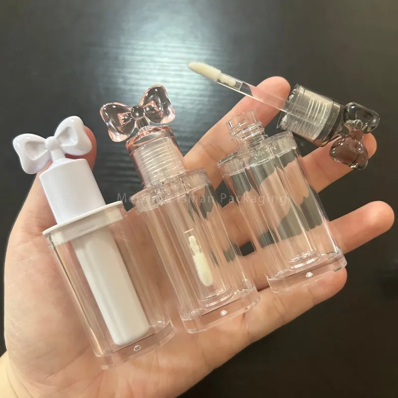 

50Pcs Cosmetic 5ml Unique Honey Lip Oil Bottle Lip Gloss Tube Empty Plastic Pink Lip Gloss Packaging with Big Wand Brush