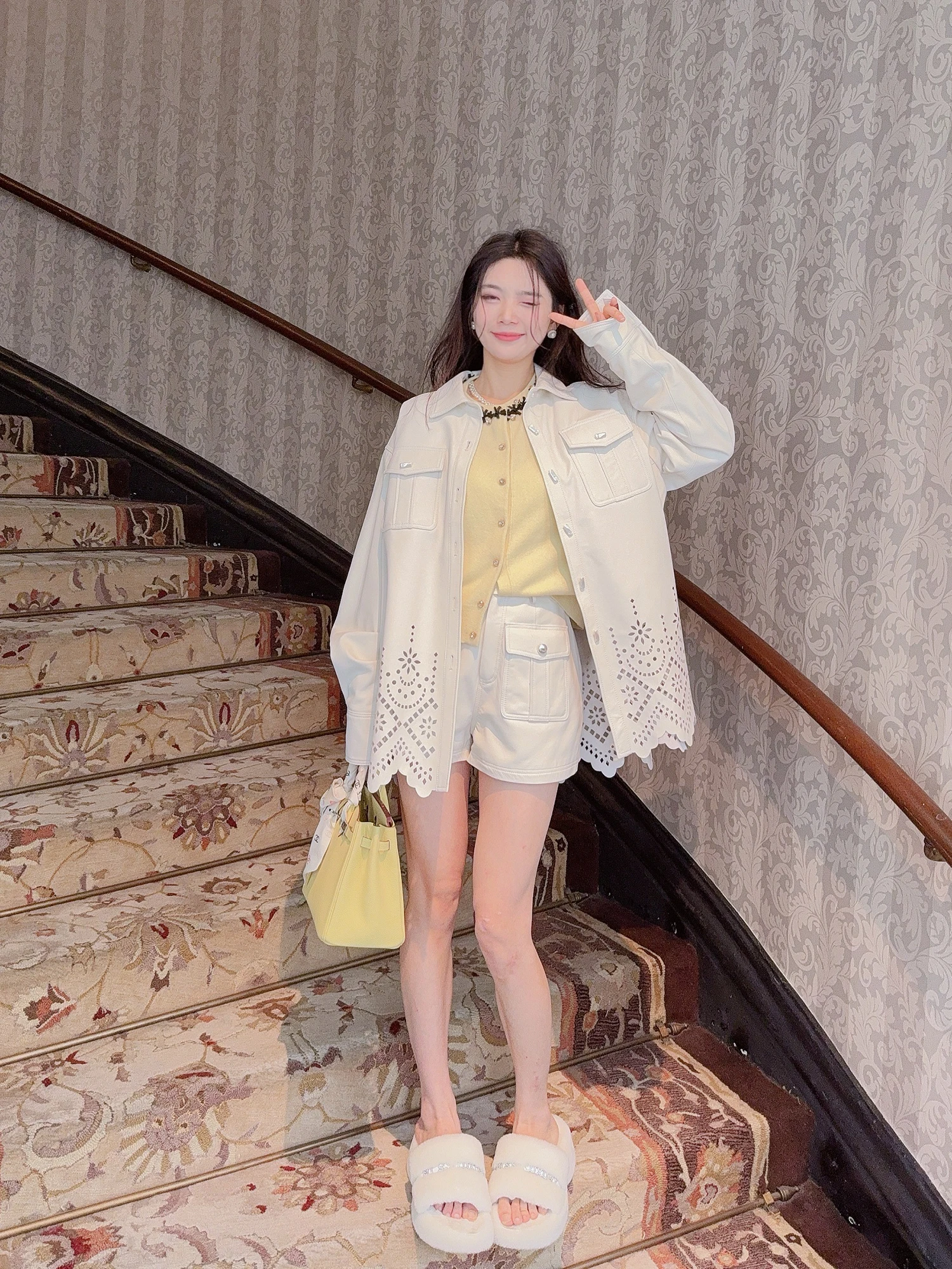 MissLuxury Hollow out Genuine eepskin Leather Jaet Women's Fall High-End Faion Outerwear Comfortable Fit Long Sve Po...