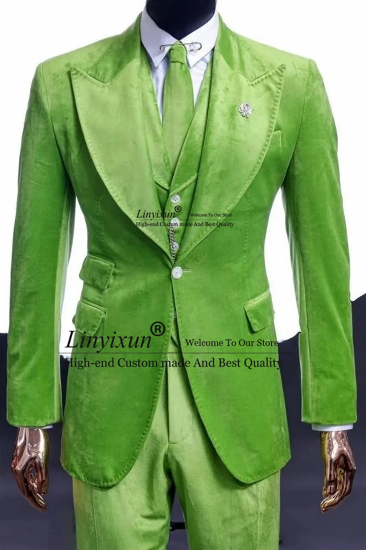 

Fashion Green Peaked Lapel Men Suit Customized 3 Pieces Sets Groom Male Velvet Wedding Tuxeods Man Clothes Formal ropa hombre