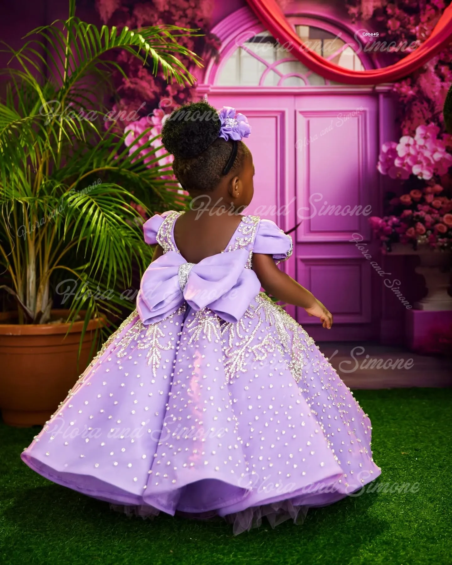 فساتين فتاة الزهور المخصصة باللون الأرجواني لحفلات الزفاف الفاخرة ذات جودة كريستالية للأميرة الصغيرة وحفلات السهرة وحفلات أعياد الميلاد