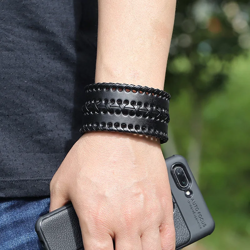 2025 Vintage الرجال غير النظامية أساور جلدية حقيقية واسعة براون الكفة أساور مطوية أساور فاسق معصمه النساء الرجال المجوهرات