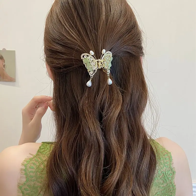 Chinese Style Auspicious Green Hair Claw 2026 New Arrival Faux Pearl Tassel Small Shark Clip For Women Half Up Hair Oriental Luc view 3