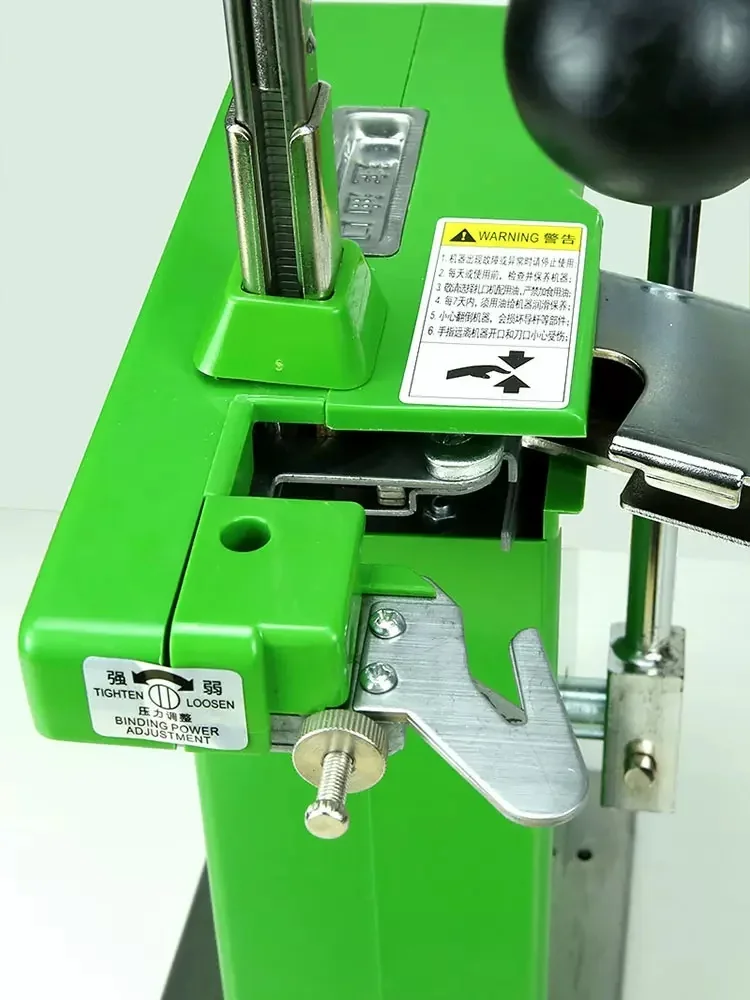 Produtos agrícolas que empacotam a máquina de amarrar saco plástico do saco da rede da malha do empacotador vegetal