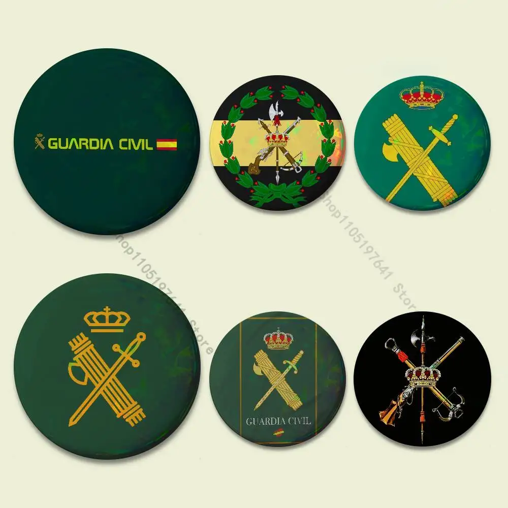 

Spanish Guard Civil Emblem Badges Button Round Creative Pin Brooch Badge Bag Decor Fans Collect Friends Gifts