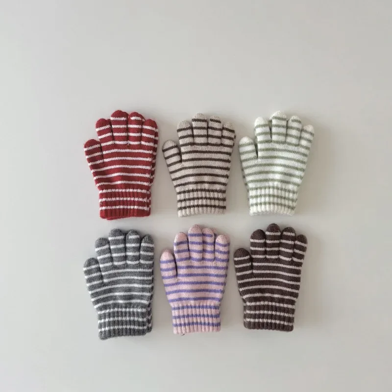 

Korean Kids Gloves Winter Warm Striped Five Finger Knitted Gloves for Boys Girls Thermal Children Mittens with Fashion Design
