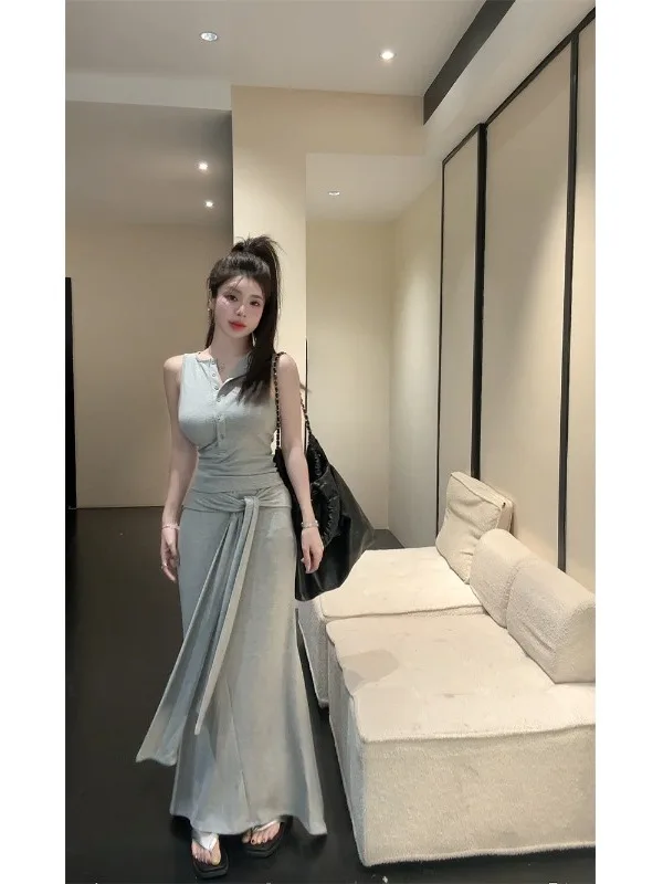 

Summer New Style Sexy Girl Sleeveless Top with Half Skirt Fashion Slimming Matched Set Slim Fit Overhead Women's Clothing