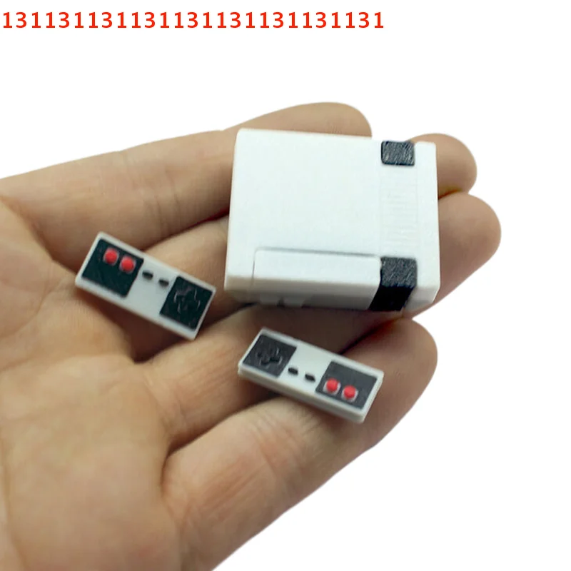 Symulacja gamepada Bezprzewodowy kontroler do gier Akcesoria do dekoracji domku dla lalek Domek dla lalek Host + Karta do gry + 2 kontrolery Mini zabawki Model