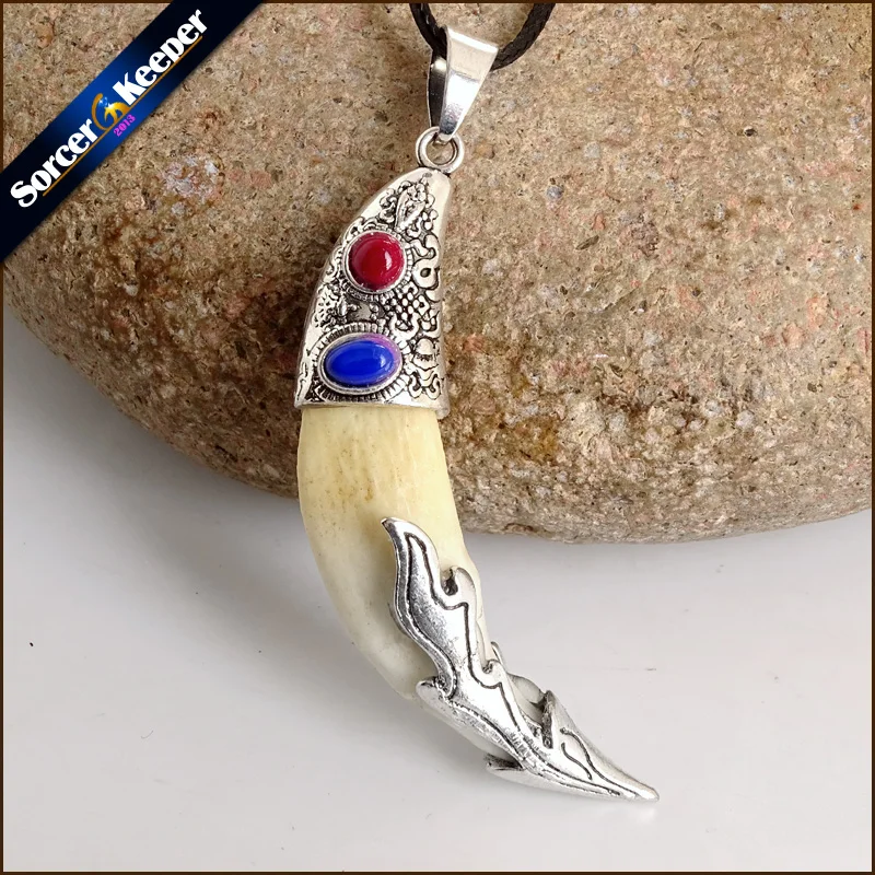 

Punk Fashion Brave Men Jewelry Tone Natural Stone Inlaid Cream Tribal Design Wolf Tooth Charm Pendant Necklace LY920