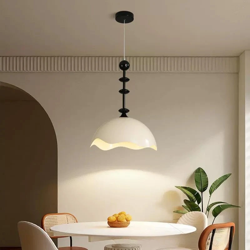 

Cream wind eggshell French medieval restaurant chandelier American retro bar table light Japanese wabi sand wind dining