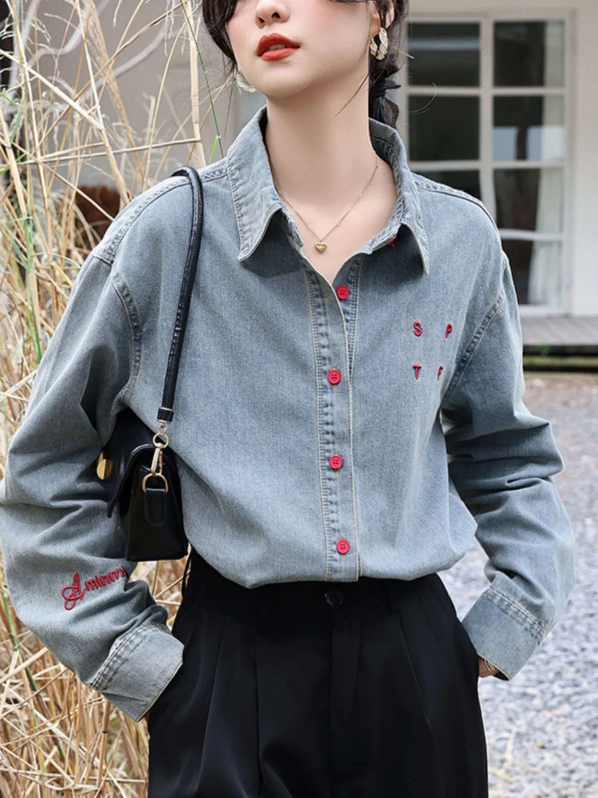 

Женский джинсовый топ в стиле ретро, Гонконг, весна-осень, корейский модный длинный свек с вышивкой буквами, модный повседневный базовый топ