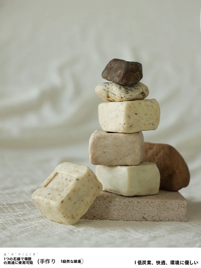 

Натуральное мыло ручной работы для лица на лето: Новинка! Эстетика горного ландшафта, чистые растительные экстракты, холодный процесс производства.