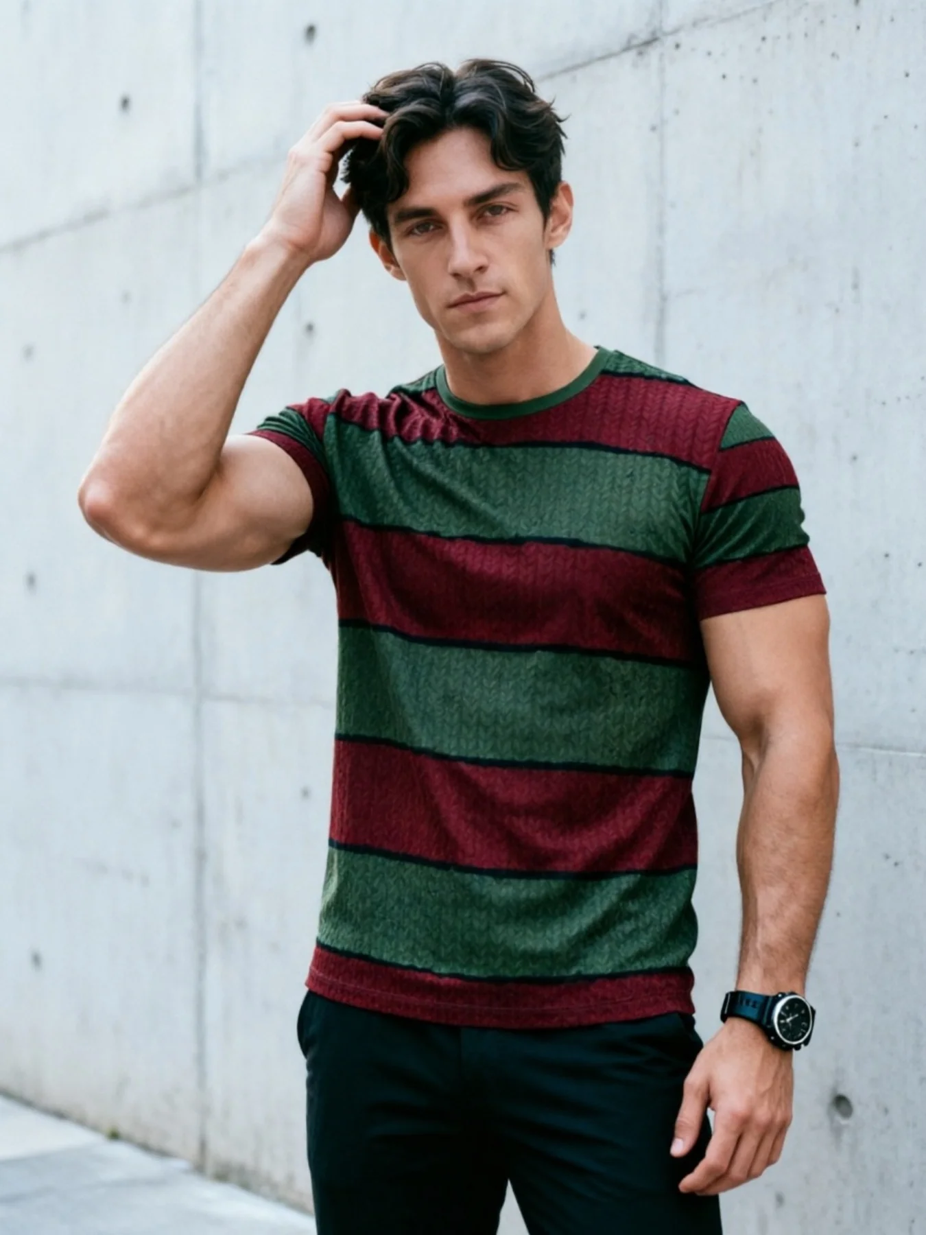 New men's short-sleeve T-shirt, loose-fitting and tailored with printed designs, versatile basic crew-neck top suitable for spri