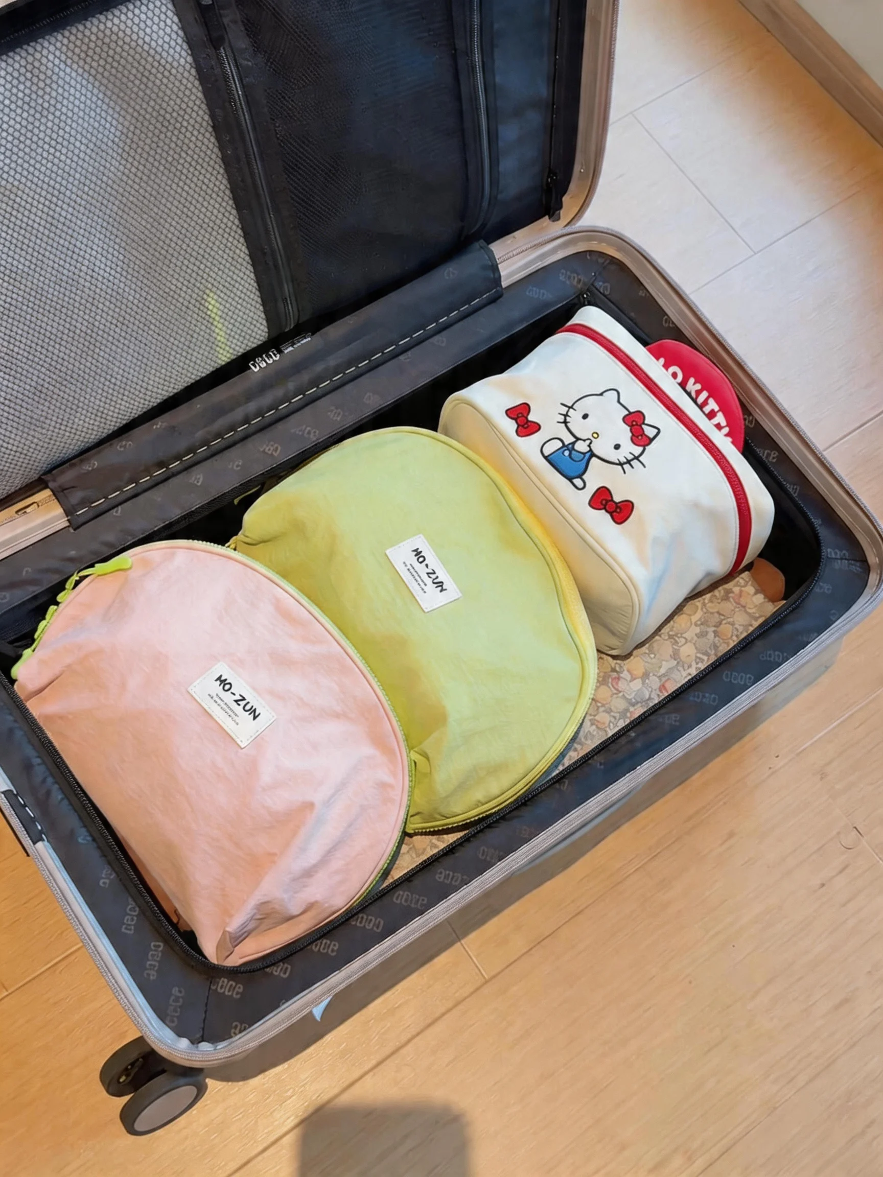 bolsa-organizadora-portatil-de-grande-capacidade-tres-em-um-para-viagem-para-armazenamento-de-roupas-Intimas-e-meias-bolsa